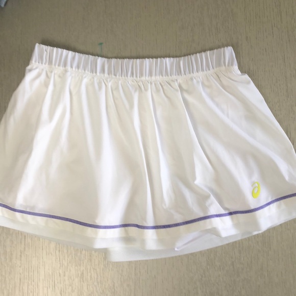 New Easics skirt with shorts tennis size M - Picture 6 of 6